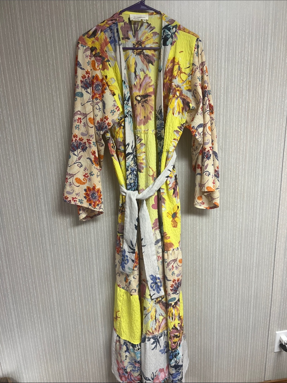 Rare NWOT Anthropologie lightweight Floral Kimono Robe - Picture 2 of 6